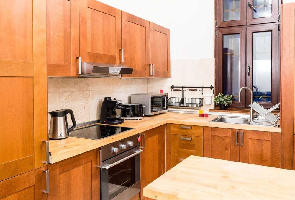 Дава се под наем Тристаен апартамент в Пловдив, Каменица 1 - 58 кв.м за 306 € - Снимка #1