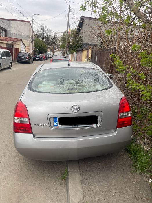 Nissan Primera P12