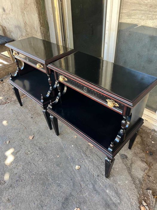 Noptiere Baroc,recent restaurate!