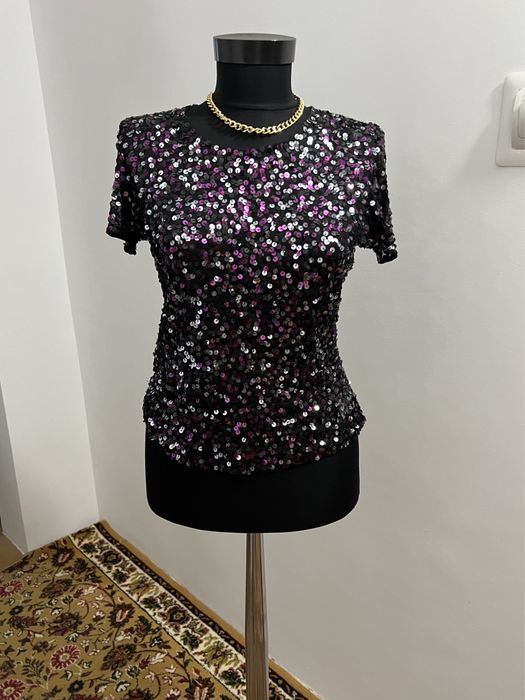 Bluza tip tricou cu paiete mov negru