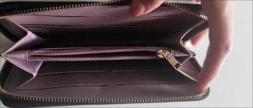 Нови портмонета в черно и бяло.