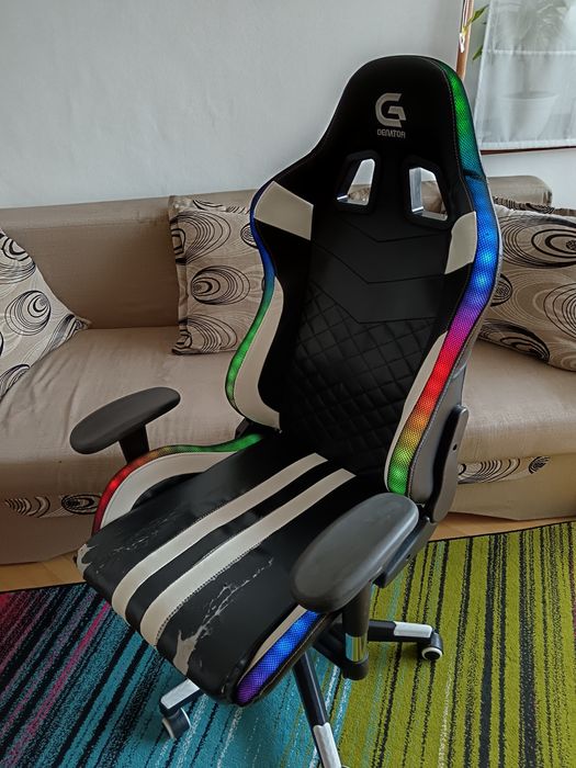 Scaun Gaming Genator cu LED RGB și Perne Lumbar/Cervicală