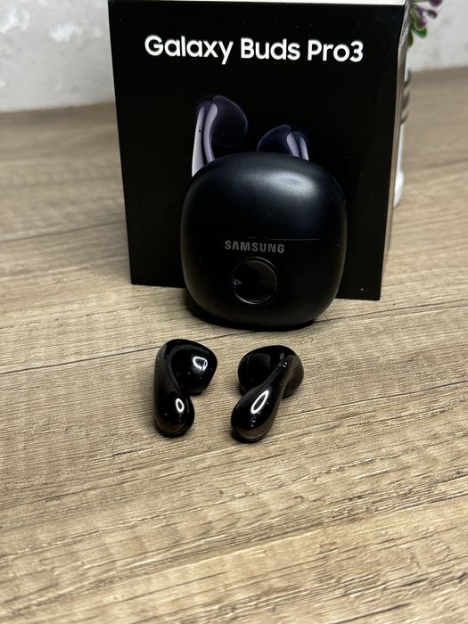 Продам наушник Galaxy Buds Pro3