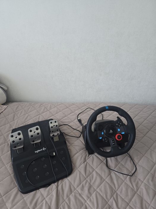 Logitech g29 (игровой руль)
