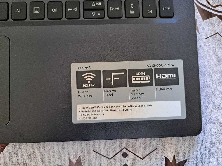 Noutbuk ideal. Kar. doc. Hammasi bor.