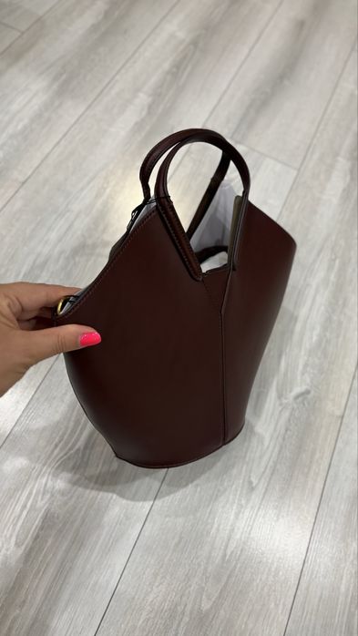 Zara дамска чанта в бордо среден размер