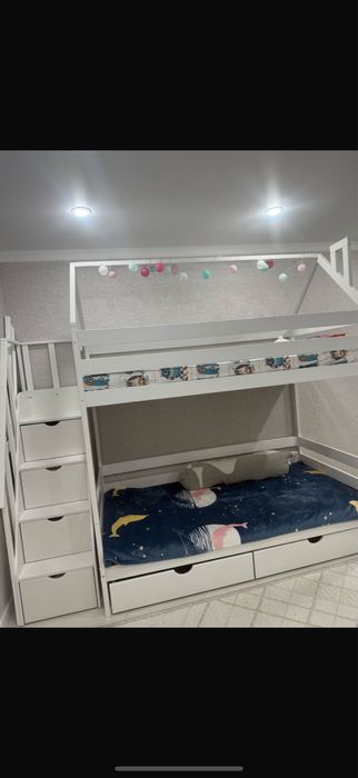 Двухярустная кровать продам