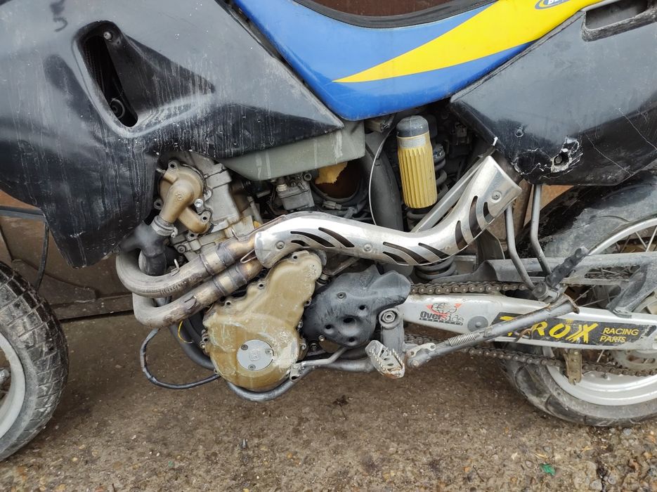 Husqvarna TE 610e supermoto