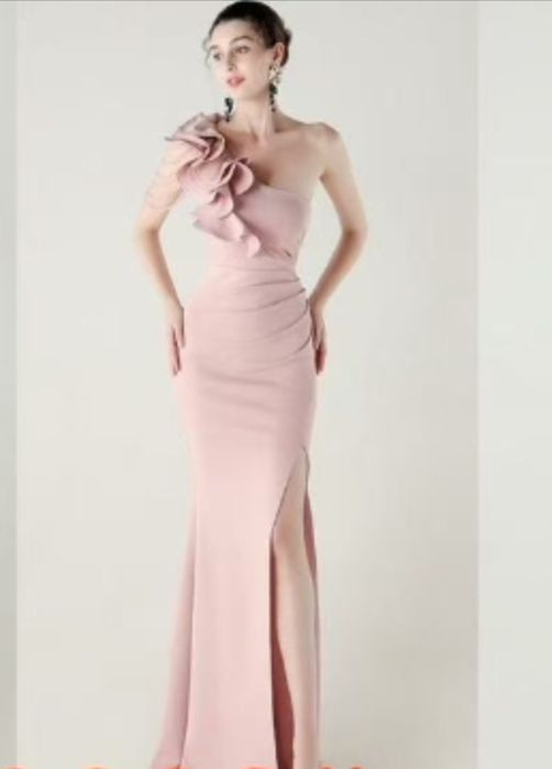 Прокат вечерних платьев