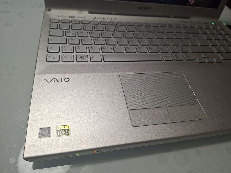 Sony Vaio, Intel i5, 8 gb ram, 500 gb, video dedicat, Bluetooth Full HD