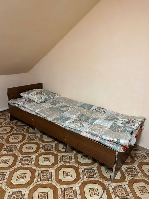 Продам кровати и стол в Бурабай
