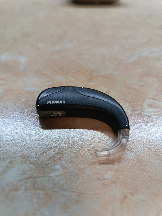 Продавам слухово апаратче