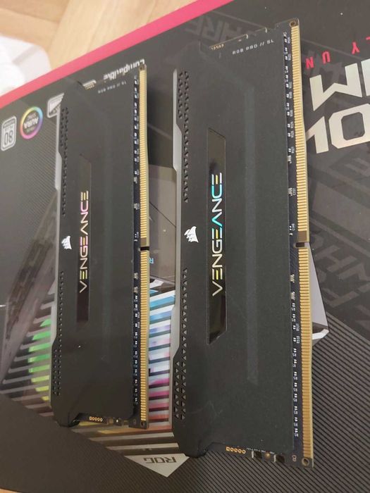32GB 3600Mhz CL18 / 3466Mhz CL16 - DDR4 RAM памет