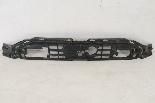 Ауди А6 / Audi A6 Централна решетка, предна броня, носач/поддръжка