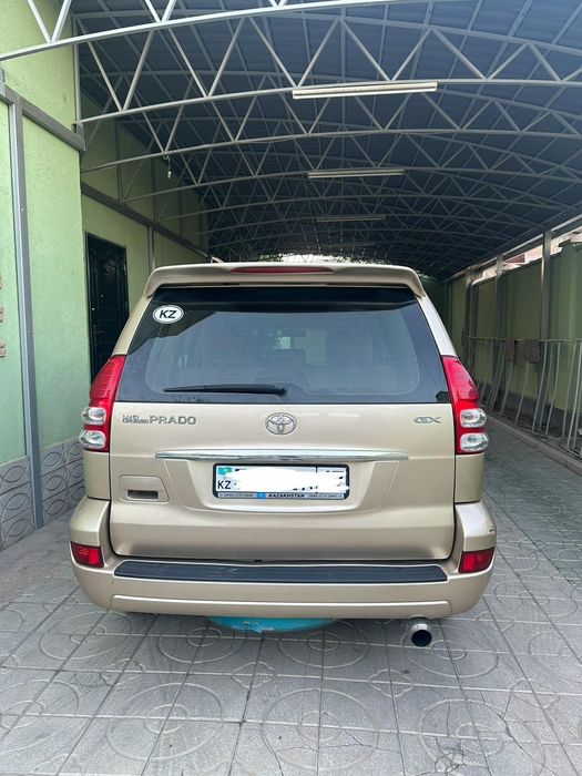 Toyota Prada в хорошем состоянии