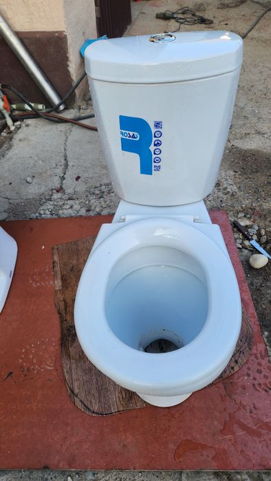 Продам унитаз б/у