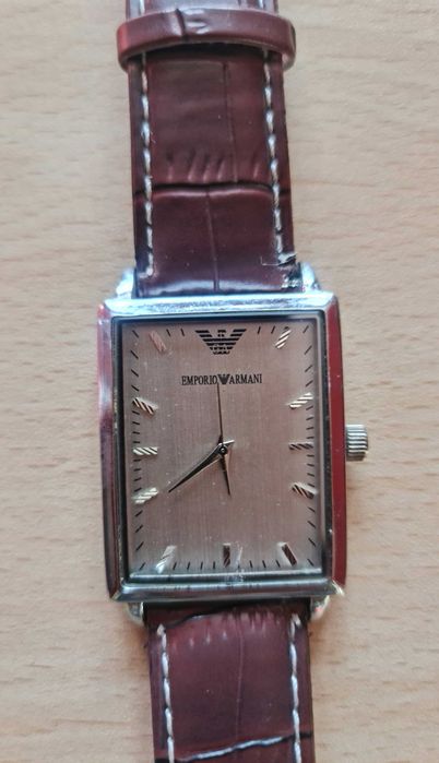 Часовник Армани кварцов