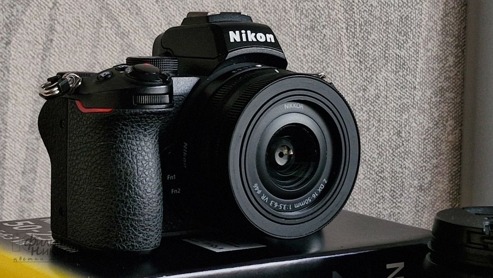 Nikon Z50 + 16-50 VR + 50-250 VR + 3 Батерии | Неразличим от Нов