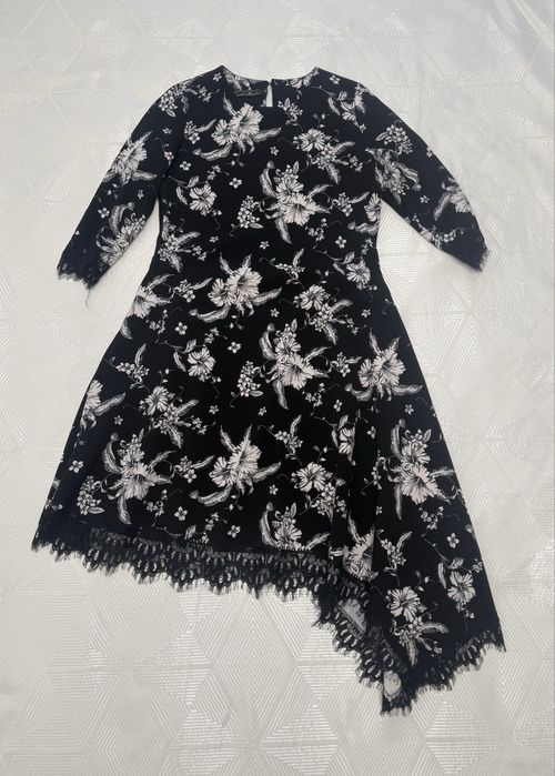 Көйлектер сатылады. Продам платья.
