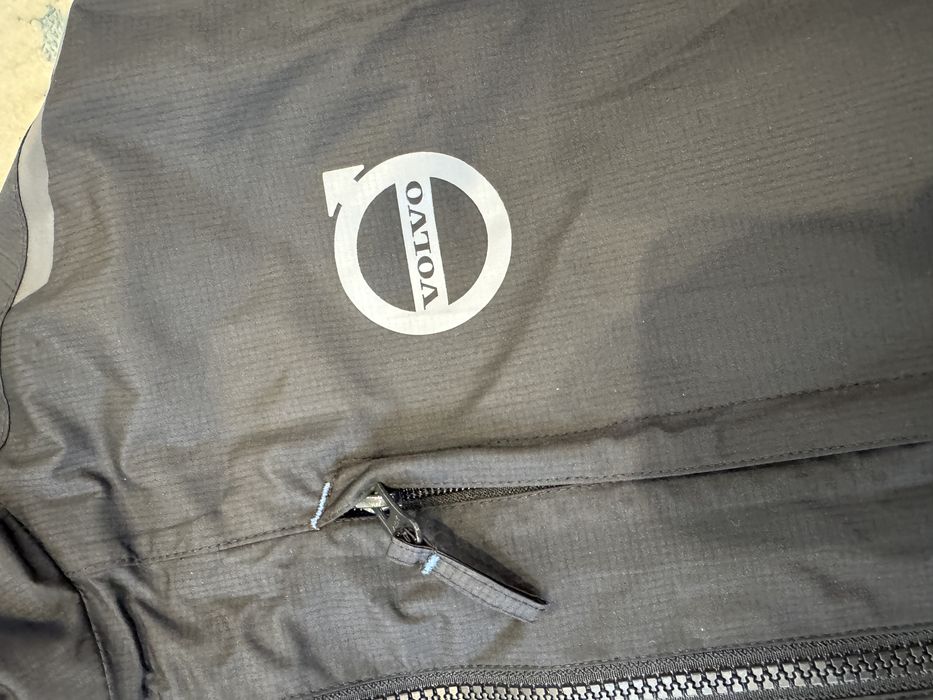 Geaca subtire volvo impermeabila