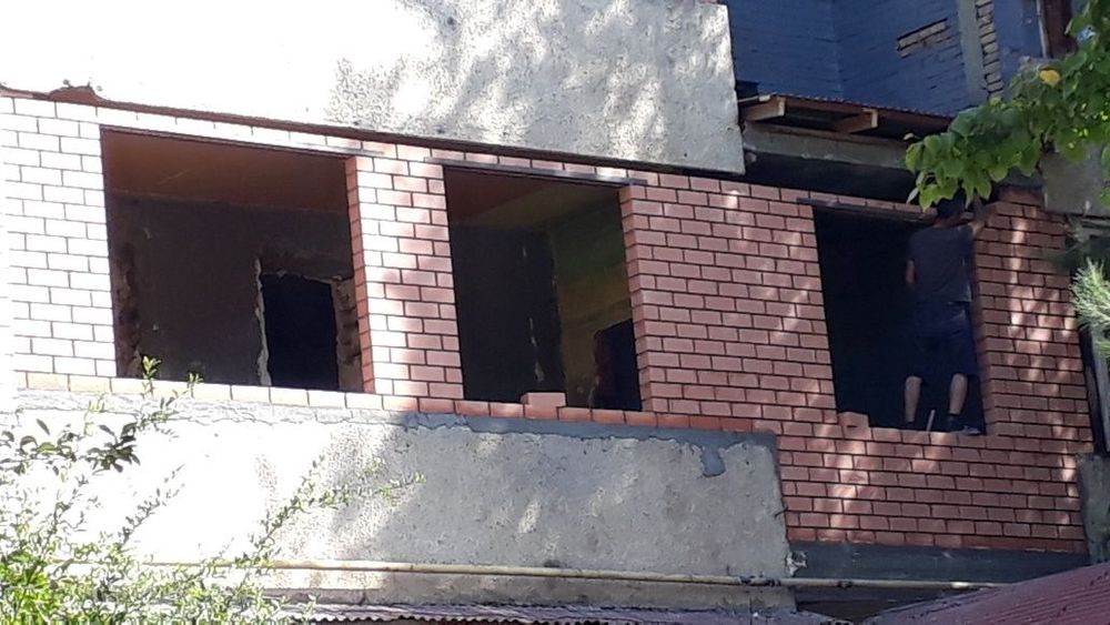 Кладка БАЛКОНОВ, Облицовочным КИРПИЧОМ  Рамы  Акфа,  Экопен  за  4 дня