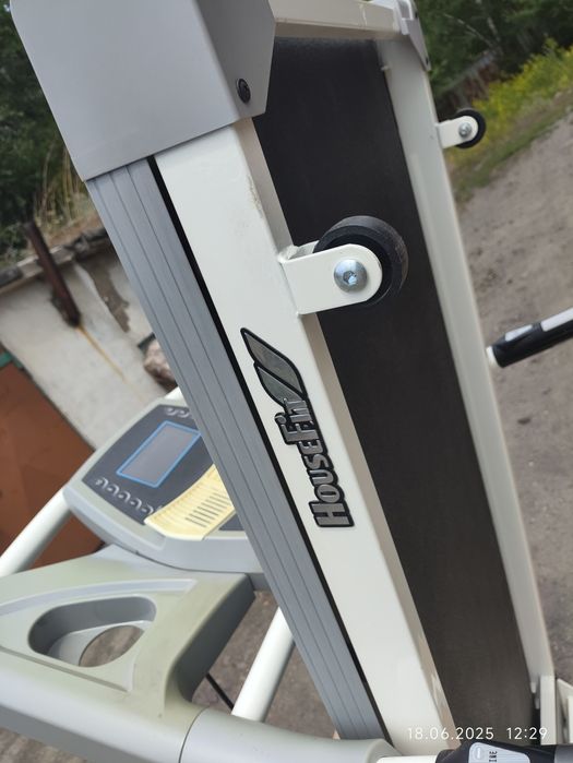 Беговая дорожка.