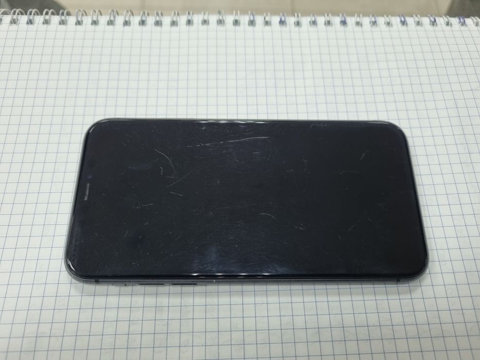 Айфон 11 в рабочем состоянии