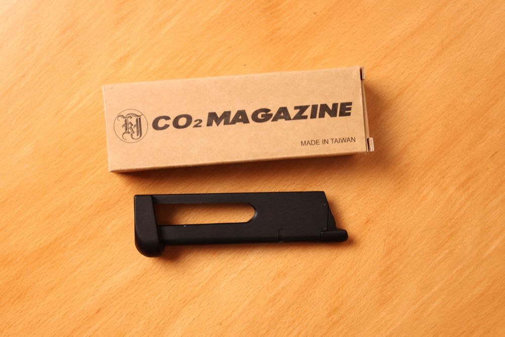 Пълнител за еърсофт пистолет KJ works M1911 Co2 25rds