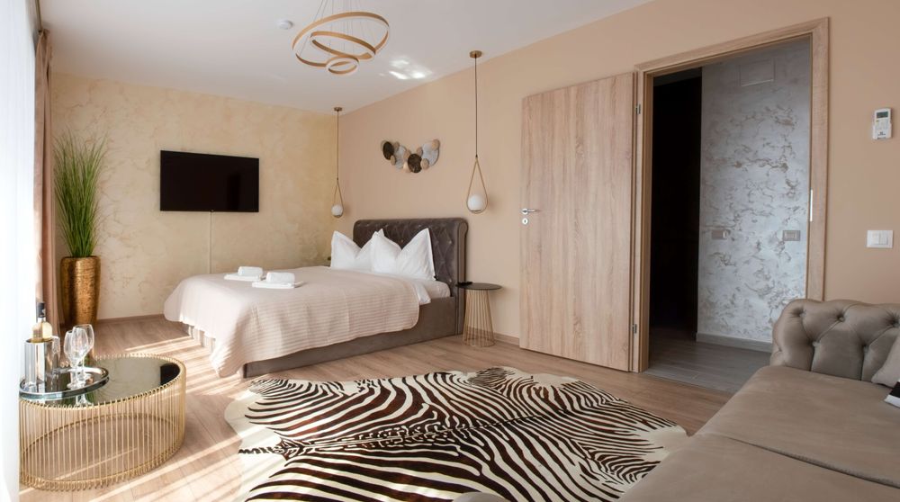 Proprietar închiriez apartament cu 2 camere vis a  vis de Mall Coresi