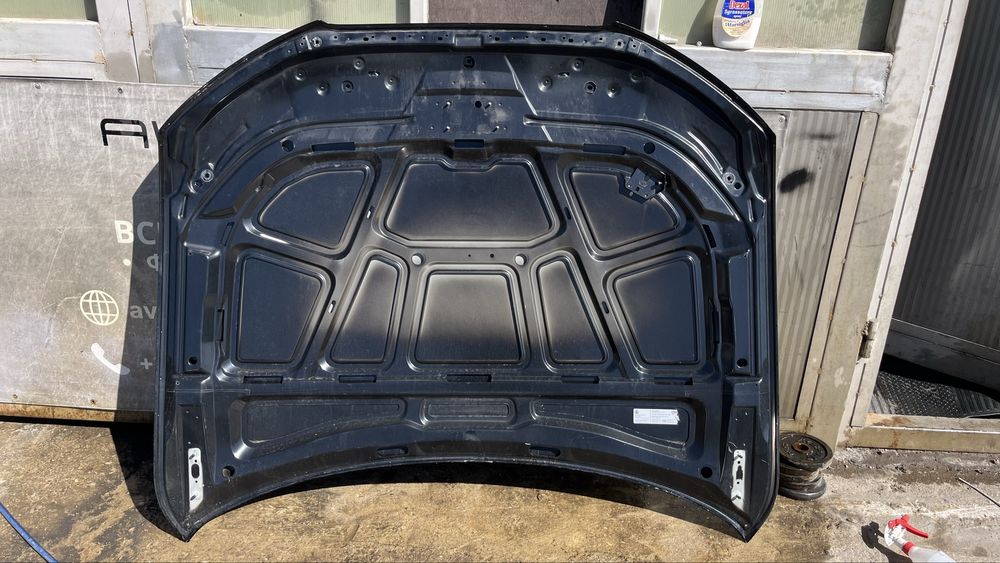 2 броя преден капак Audi A4 B8 2013г