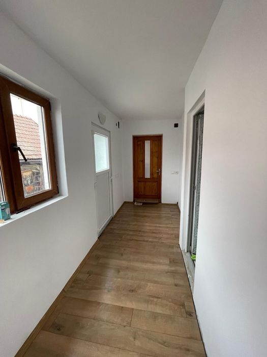 Casă cu 4 camere+teren 569mp, Săcele Cernatu, 200m de primărie centru