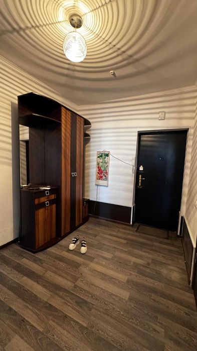 продам 3 комнатную квартиру