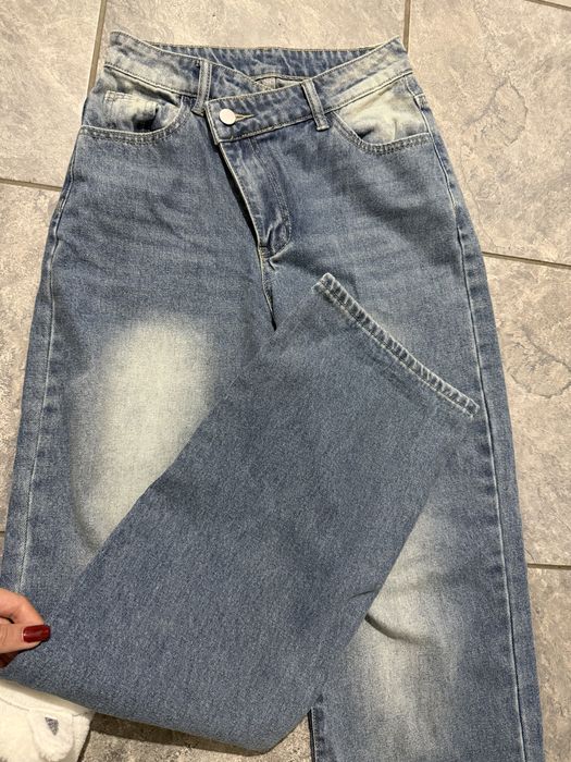 Дамски дънки  на Zara