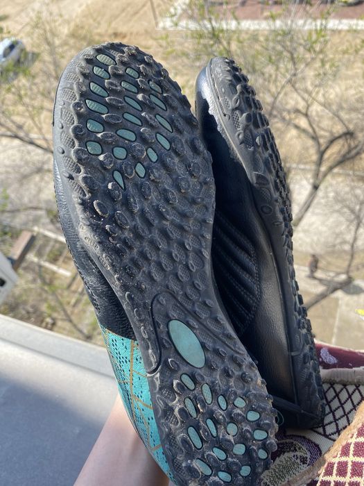 Бутцы Б/у 2000тенге