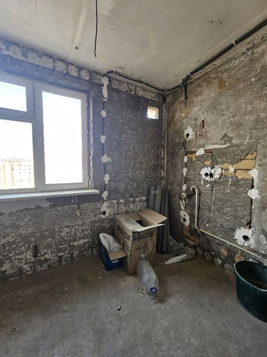 Срочно сотилади Сергели 5. 2/9/9 2×6 балкон без ремонт торец мактаб бо