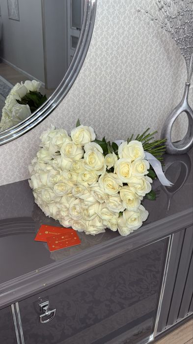 Цветы белые 51 шт продается срочно