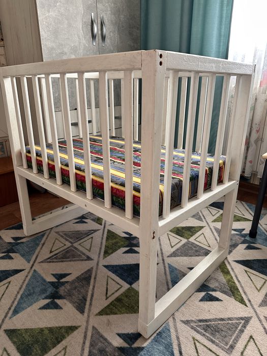 Кроватка детская