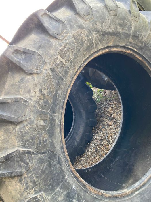 Cauciuc Pirelli 600.65 R34