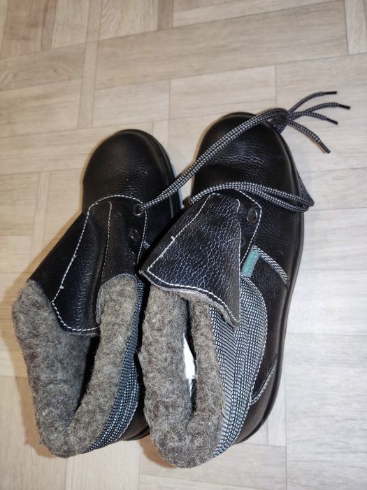 Продам ботинки мужские зимнии