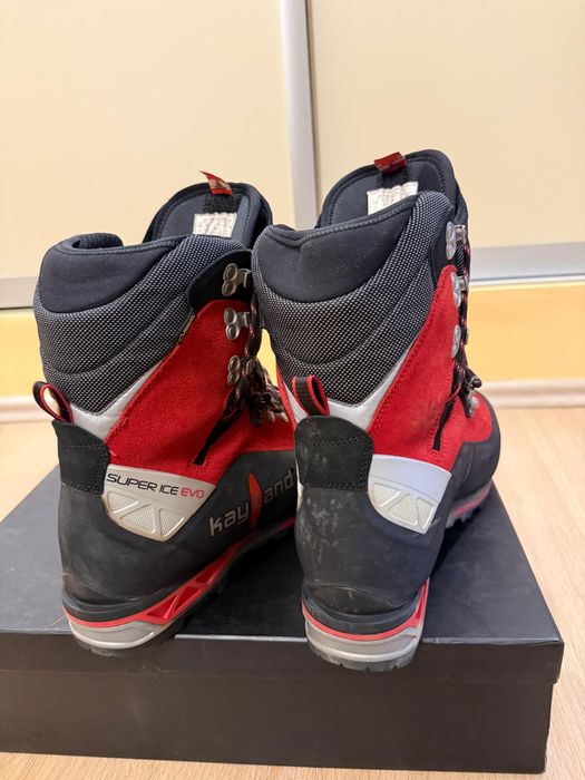 Bocanci alpinism aproape noi Kayland super Ice Evo