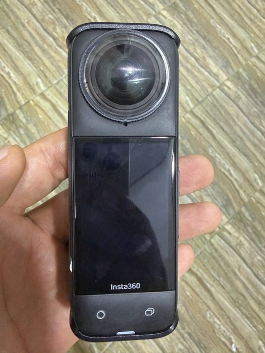 Insta 360 4x срочно