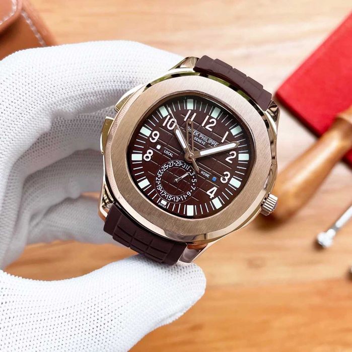 Автоматичен мъжки часовник Patek Philippe Aquanaut Dual Time