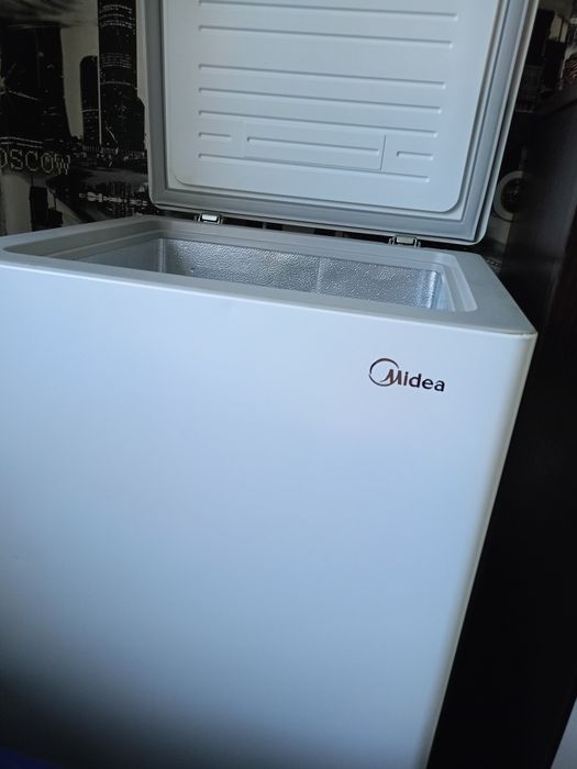 Морозильник Midea