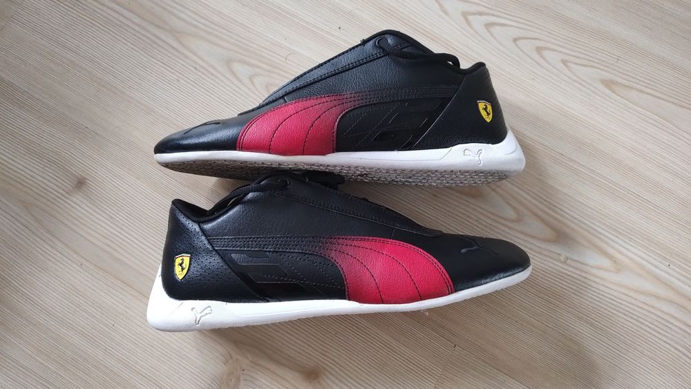 Pantofi sport Puma Ferrari