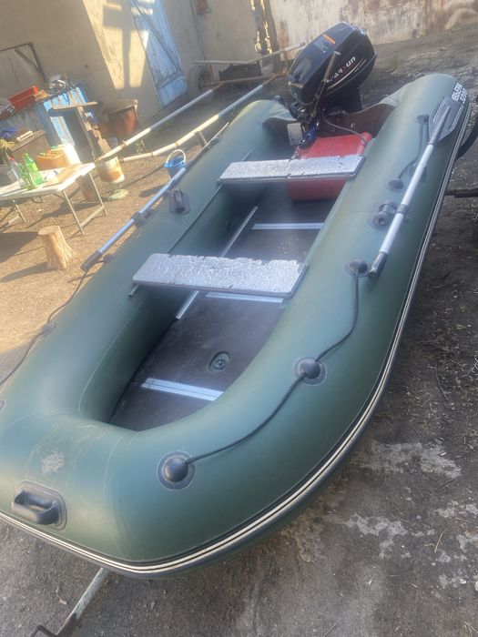 Лодка 320 с мотором