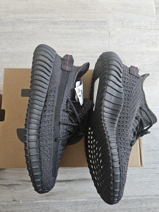 Yeezy boost 350 v2