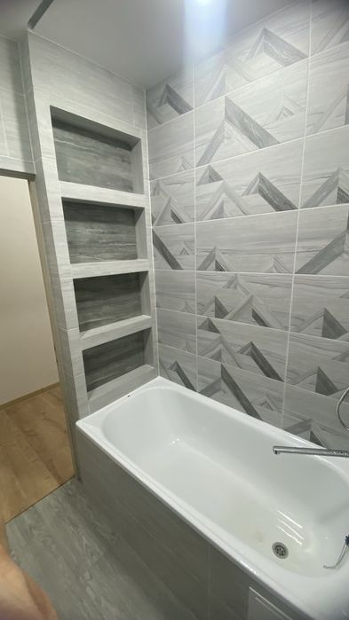 Поклейка обоев. Линолиум. Ламинат