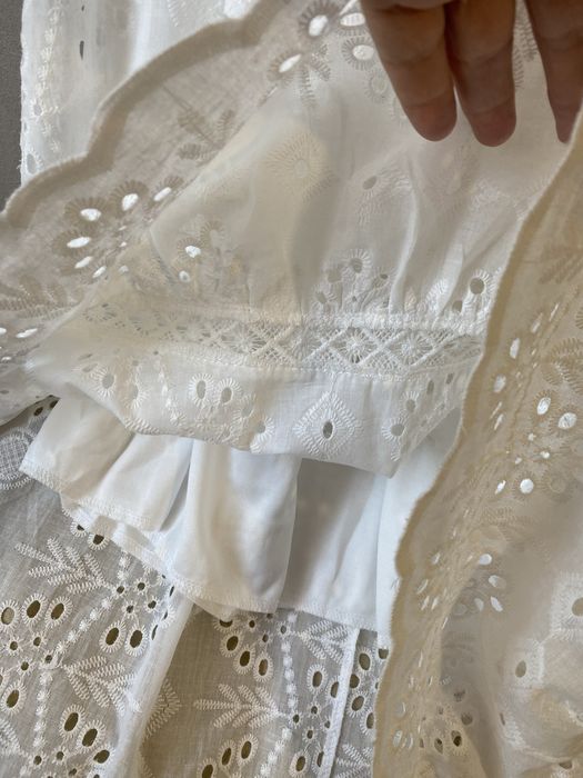 Дамска рокля дантела бяла