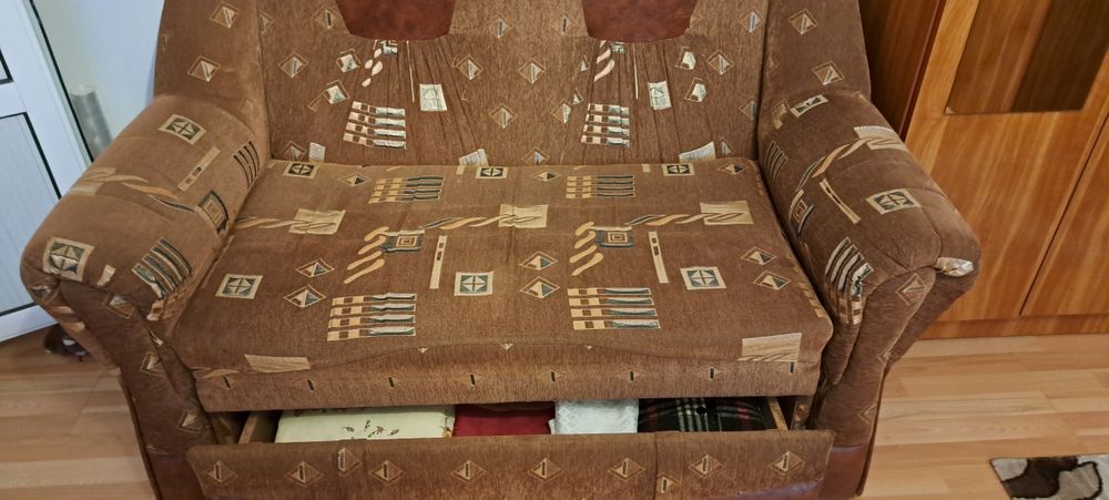 Vind canapea cu 2 locuri neextensibilă