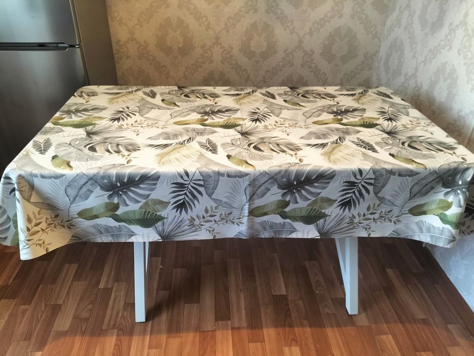 Продам стол кухонный